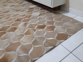 Tapete couro de boi Bal�o Duplo bege 2x3